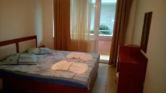 Apartment In Complex Tara *